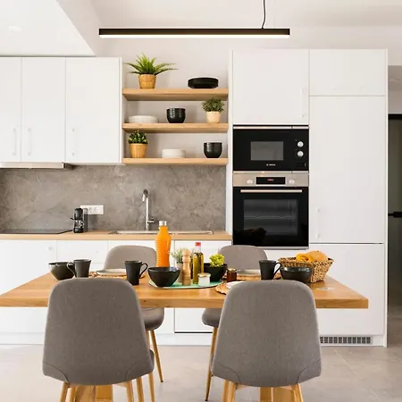 Grand Blue * Lakhania