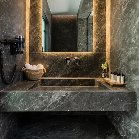 Grand Blue Vila Lakhania