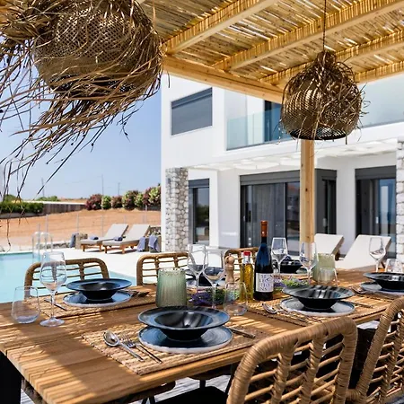 Grand Blue Villa *